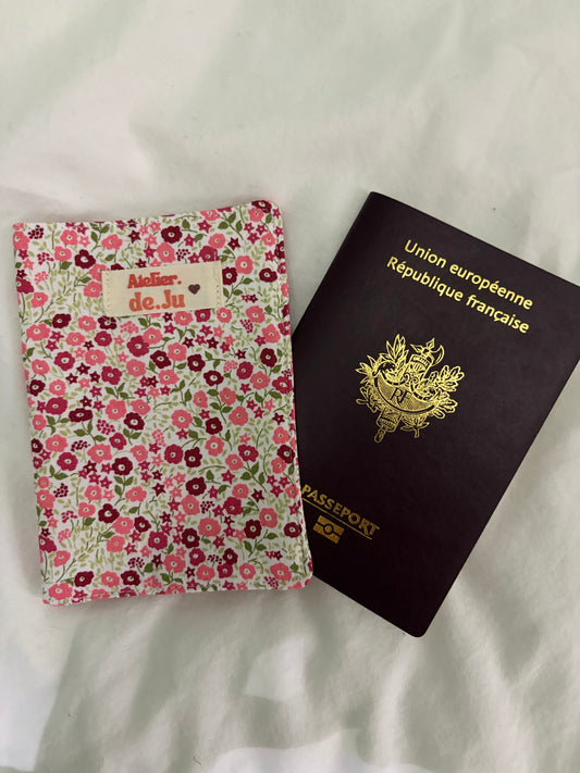 Protège-passeport/ Passport Holder- Fleuri/ flowers