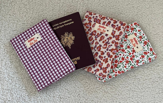 Protège-passeport/ Passport Holder